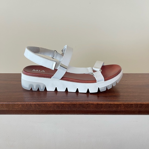 MIA Women's White Sandals - Picture 3 of 9